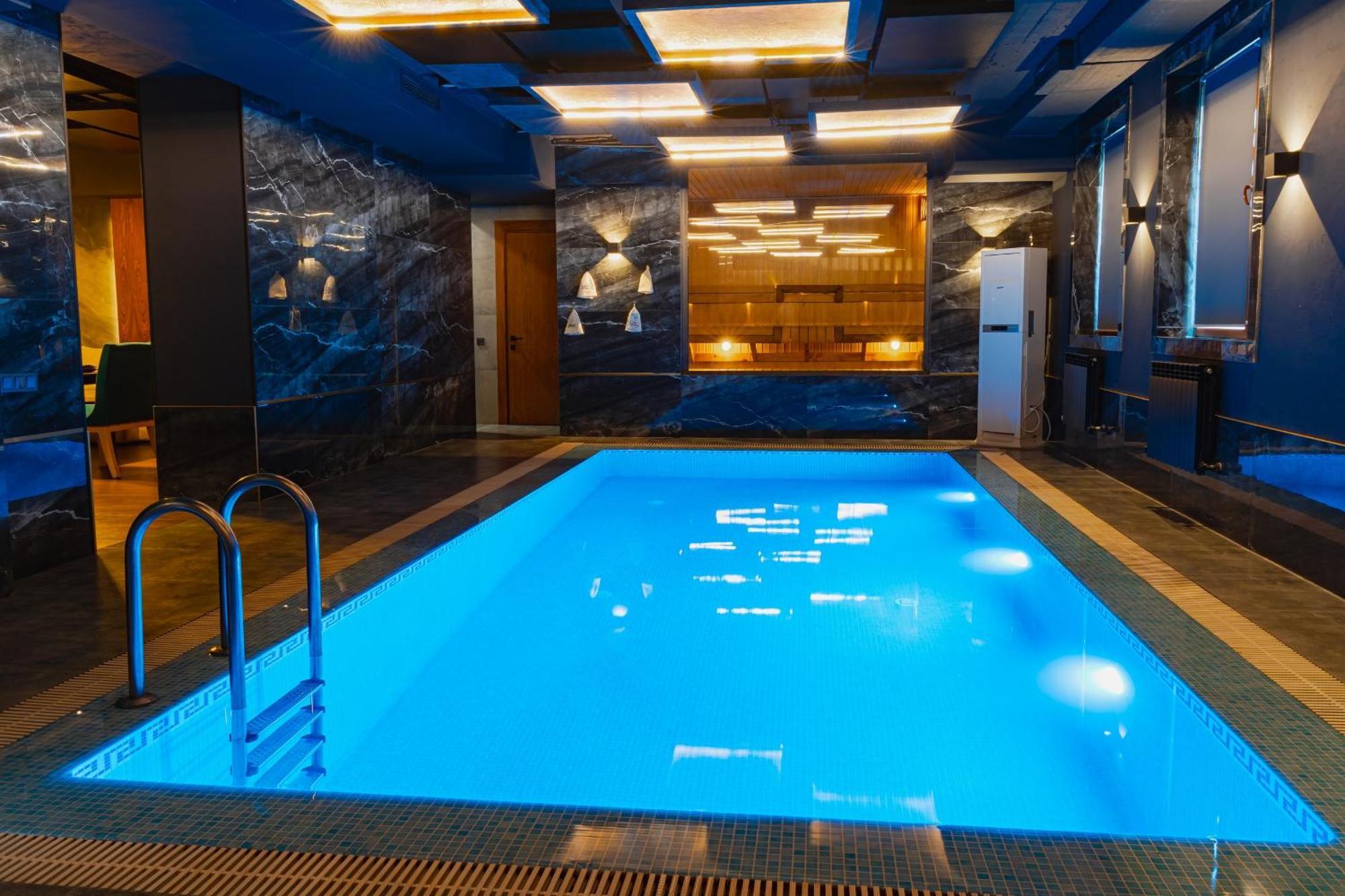 Altair Hotel Tsjimkent Eksteriør bilde