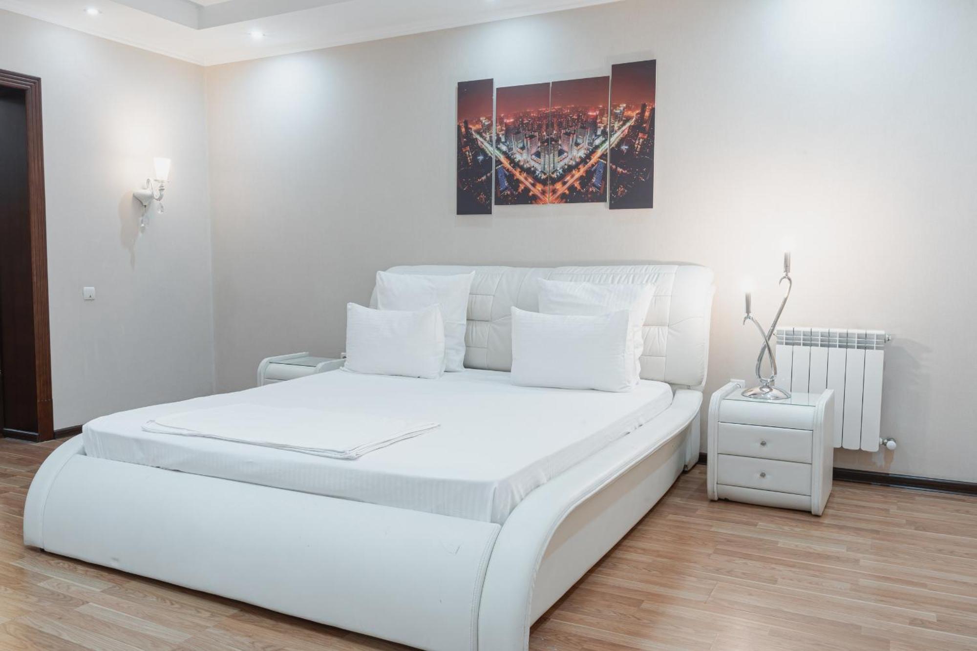 Altair Hotel Tsjimkent Eksteriør bilde